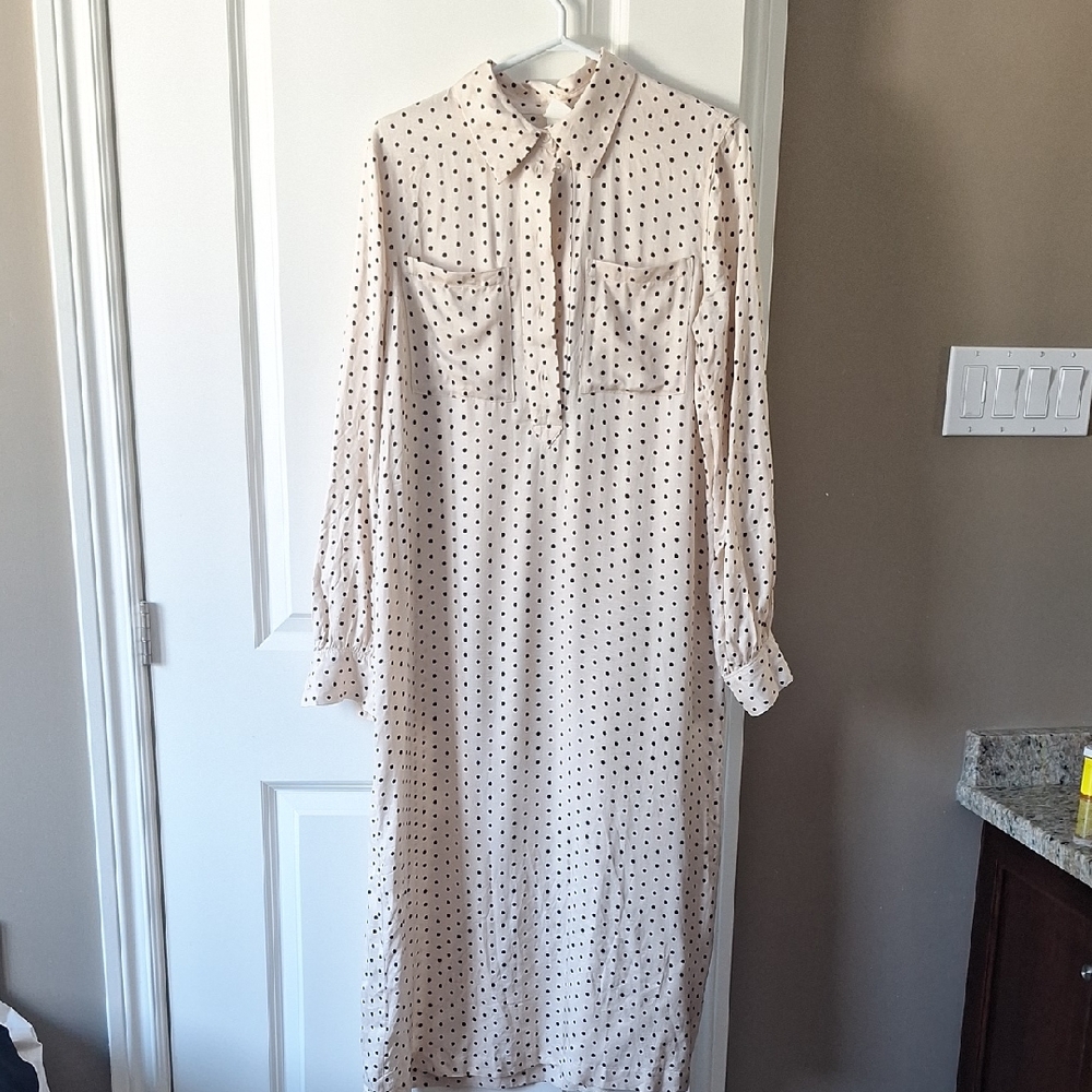 Maxie polka dot long sleeve h and m dressed with slate sheen buttons at the top